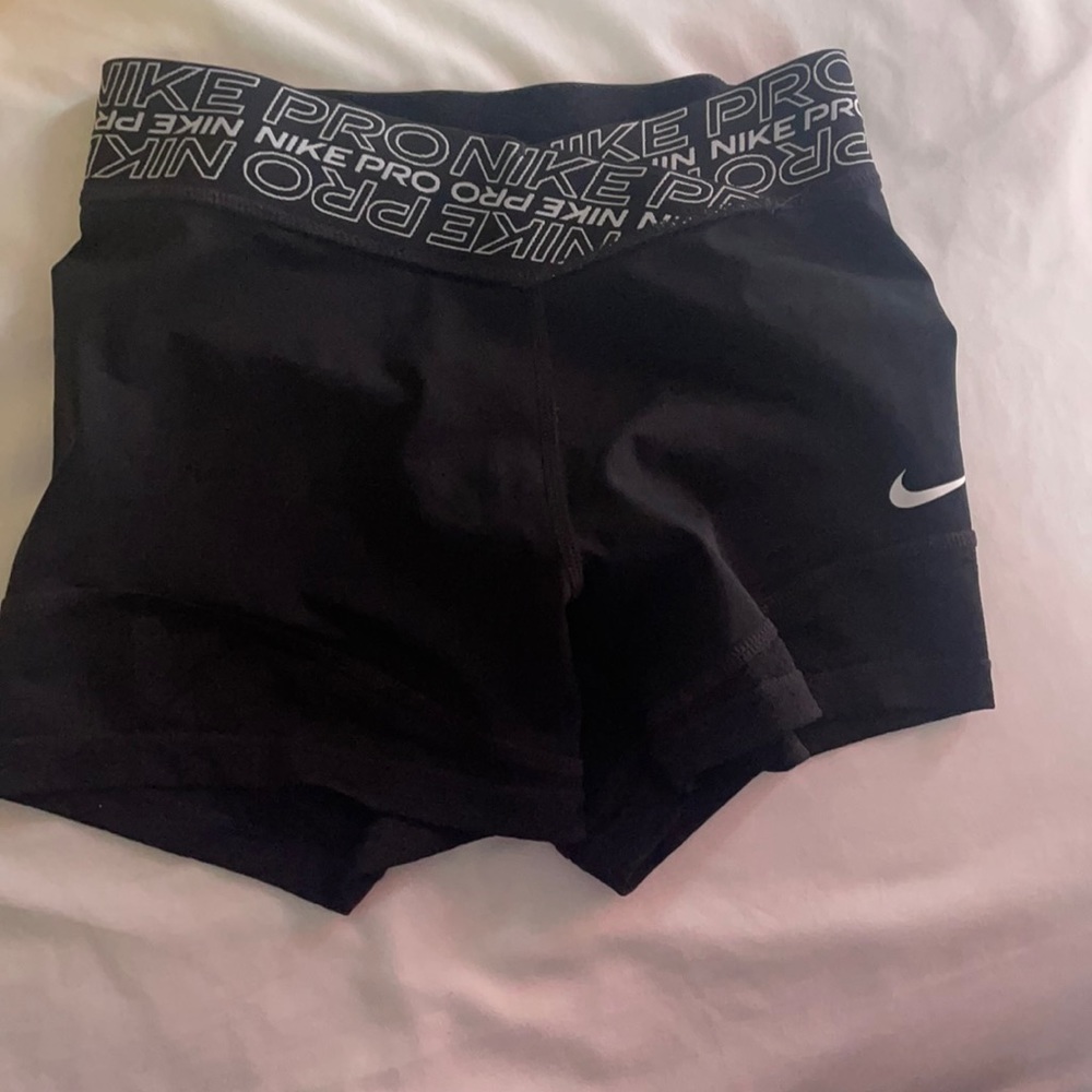 Black Nike Pros
